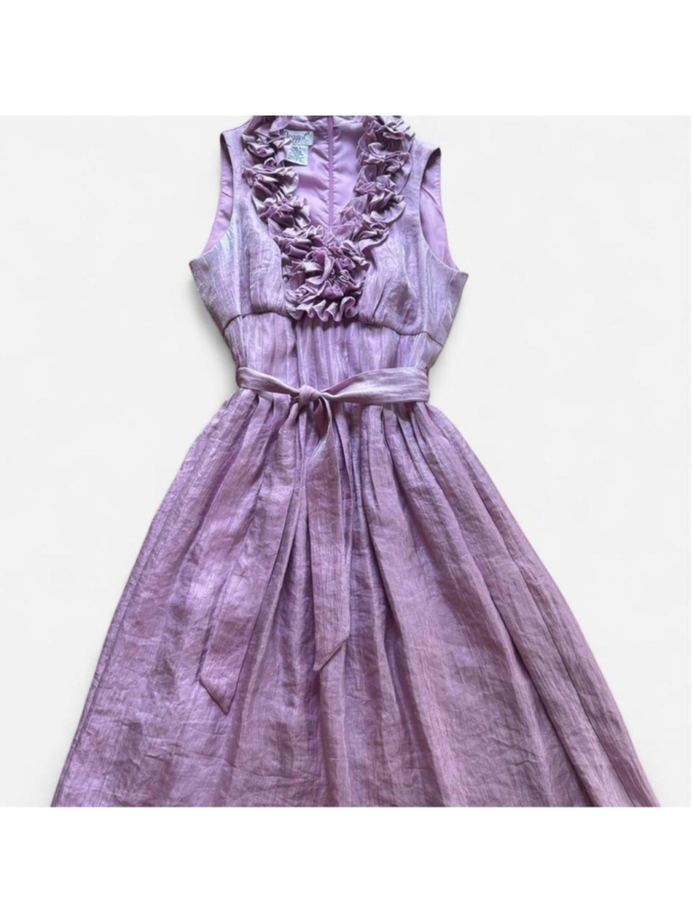 Maggie L Dress Size 4 Mauve Ruffle Neck Tie Waist Fit Flare Cocktail
Descriptio